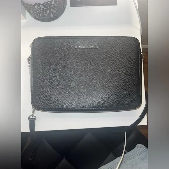 MK JET SET LARGE CROSSBODY BAG - Picture 3 of 8